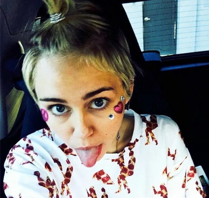 Майли сайрус инстаграм 2014. Сайрус инстаграм. Майли сайрус 2024. Miley cyrus instagram. Miley cyrus instagram.