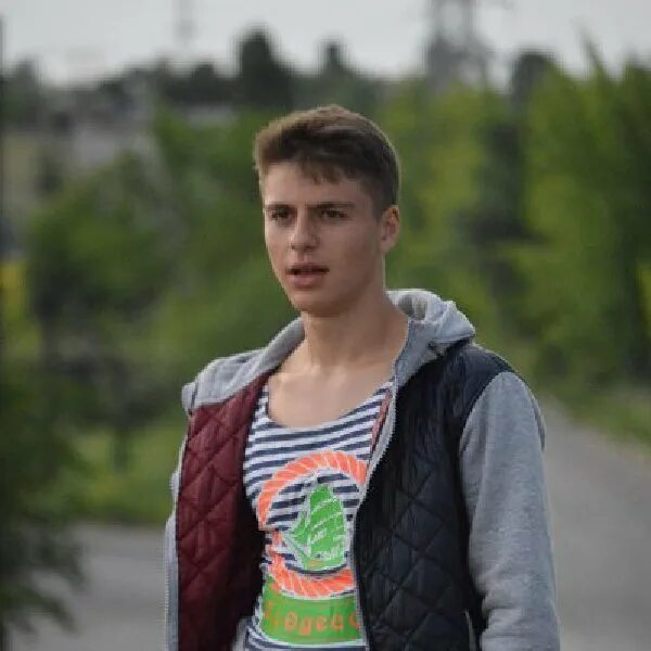 25 летний парень. Парень 23 года. Пацаны 23. Пацаны 23. Красивые парни 23 года.