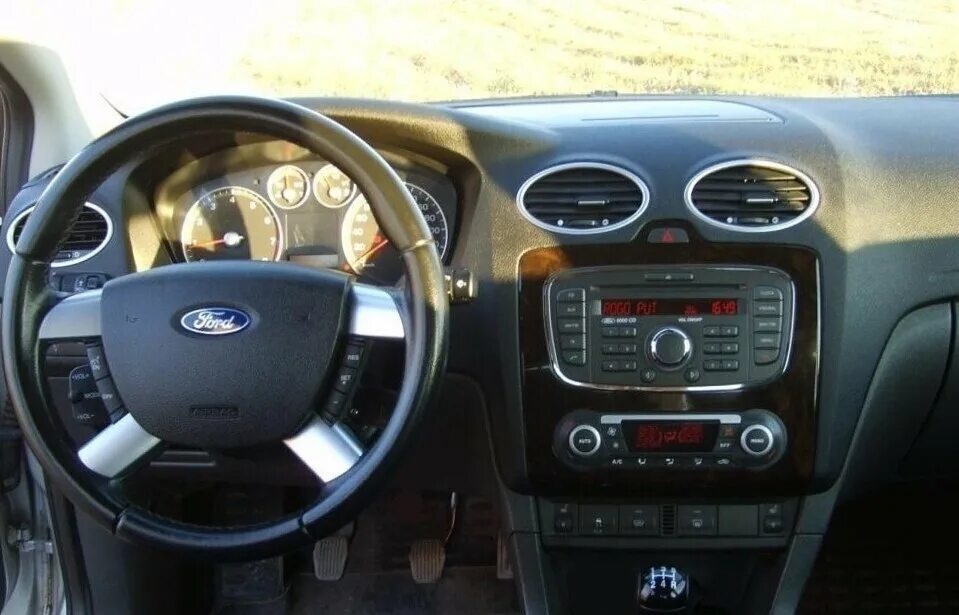 Приборка панели форд фокус 2. Приборная панель ford focus 2 дорестайлинг. Панель форд фокус 2 дорестайлинг. Приборка форд фокус 2 ст. Панель форд фокус 2 до ристайлинг.