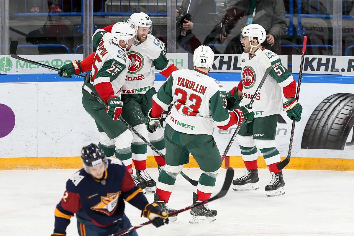 Ак барс игра сегодня прямой. Ак барс зарипов 2023. Ак барс игра. Во сколько состоится матч авангард-салават-юлаев4. Ак барс салават юлаев 22 октября.