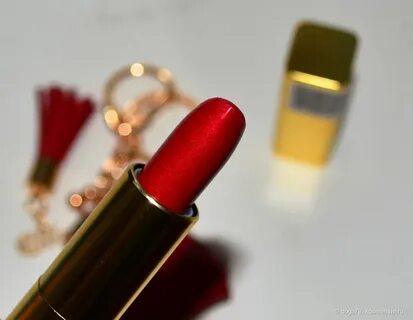 Губная помада max factor colour elixir