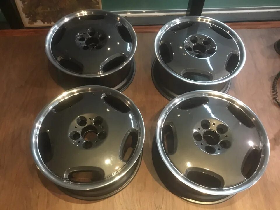 Amg monoblock oem 2024010902. Диски amg monoblock r17. Диски мерседес r18 monoblock. Mercedes monoblock r16. Диски amg monoblock aero 2.