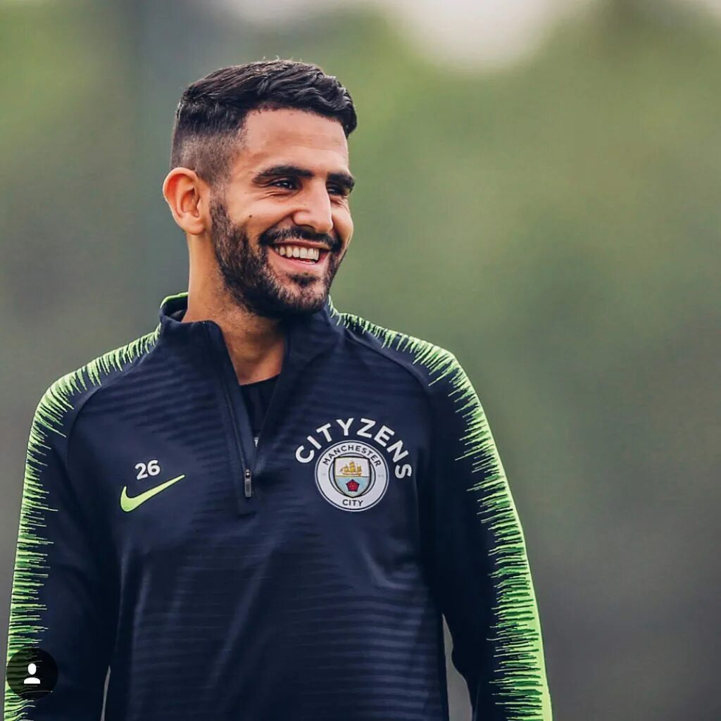 Рияд марез. Рияд Махрез. Mahrez 2022. Riyad Mahrez футболист. Mahrez 26.