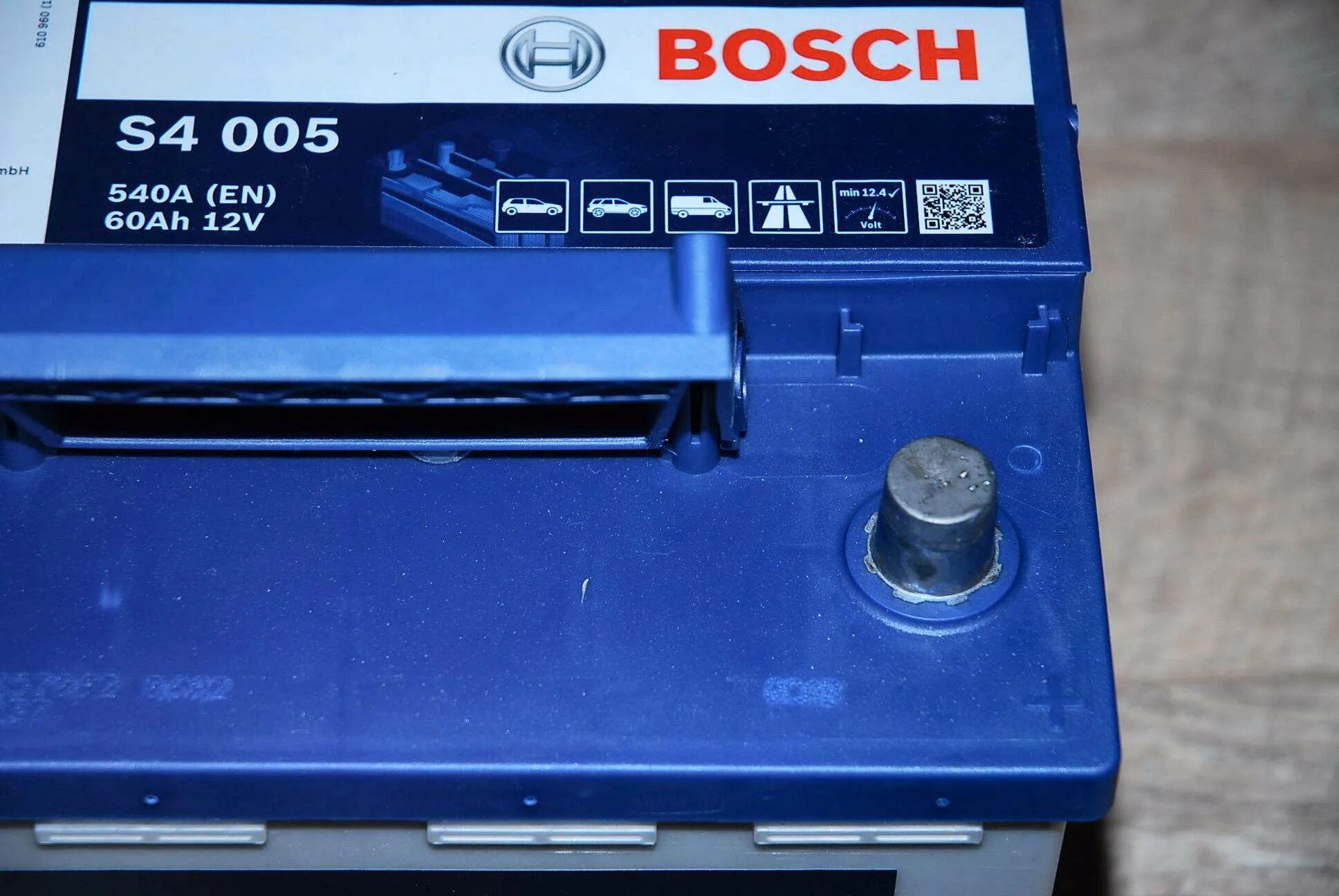 Аккумулятор бош обратная полярность. Акб bosch s4 005 silver. bosch s4 560 408 054. аккумулятор bosch s4 005 silver 560 408 054. bosch s4 004.