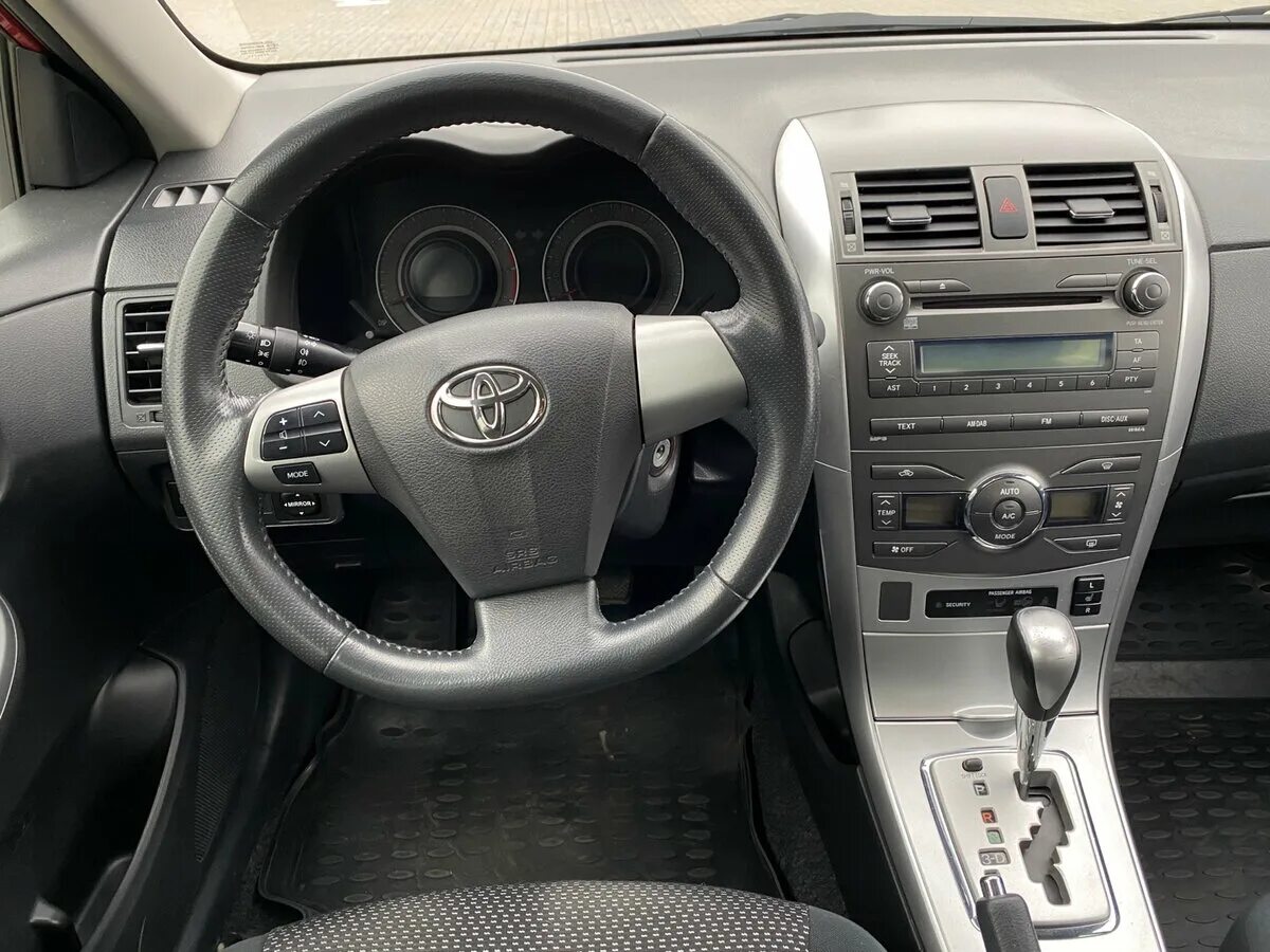 настроить время тойота королла