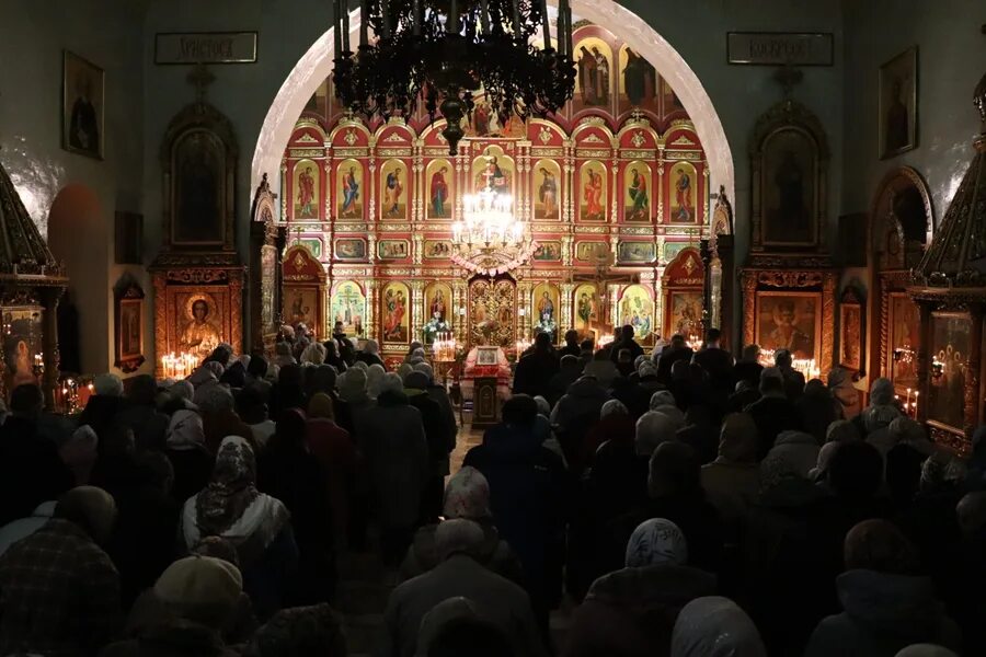 Служба в троицком соборе. Служба в троицком соборе