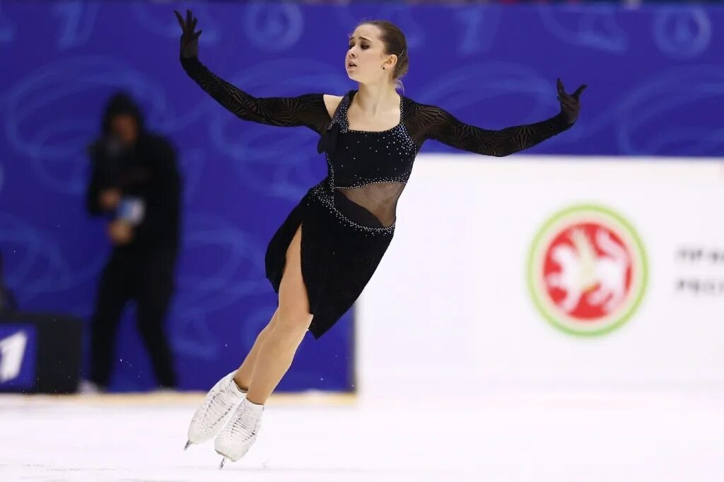 Камила валиева фигуристка фото. Произвольная программа казань 2023. Вероника яметова фигурное катание биография. Камилла валиева фигуристка. Произвольная программа казань 2023.