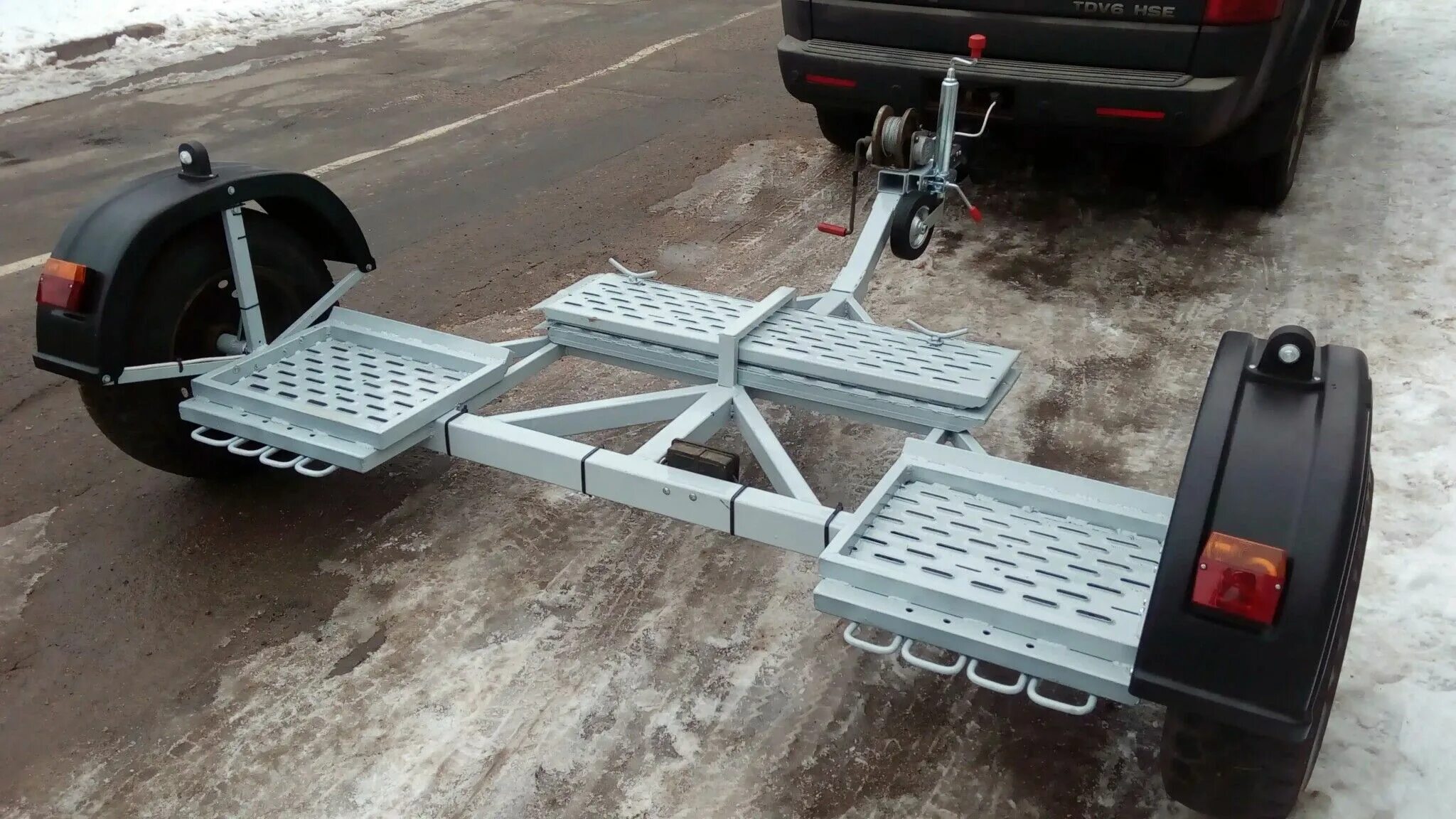 Прицеп подкат мзса. Лафет 4 колеса. Прицеп recker 2002 с частичной погрузкой. Прицеп для перевозки автомобиля с частичной погрузкой. Прицеп эвакуатор па750.