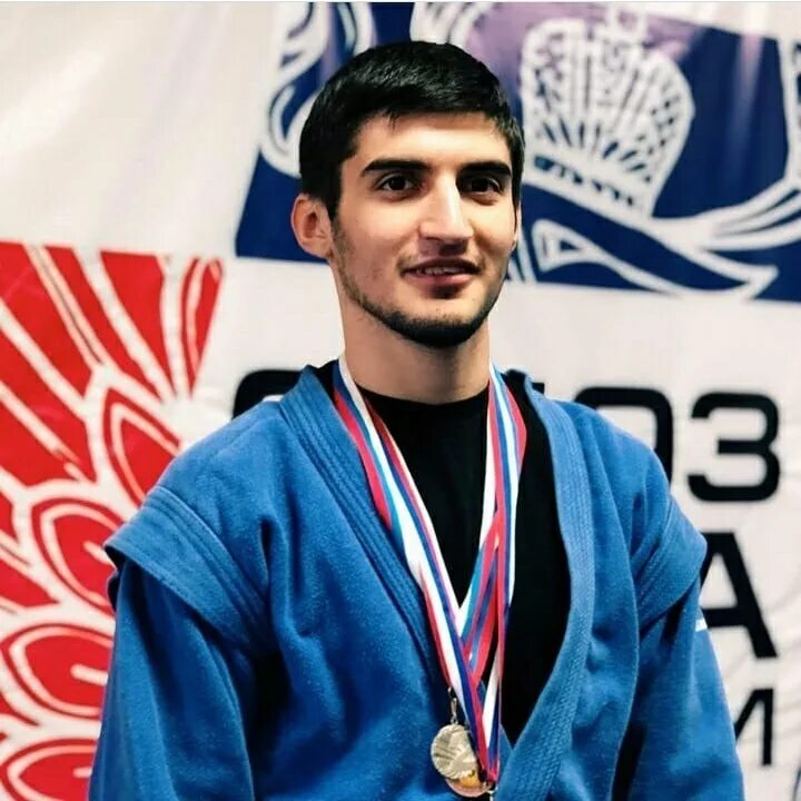 Доктор эльмар стоматолог. Значение имени эльвира для девочки. Эльмар рустамов трудовая. Шамиль аллахвердиев. Эльмар гасымов.