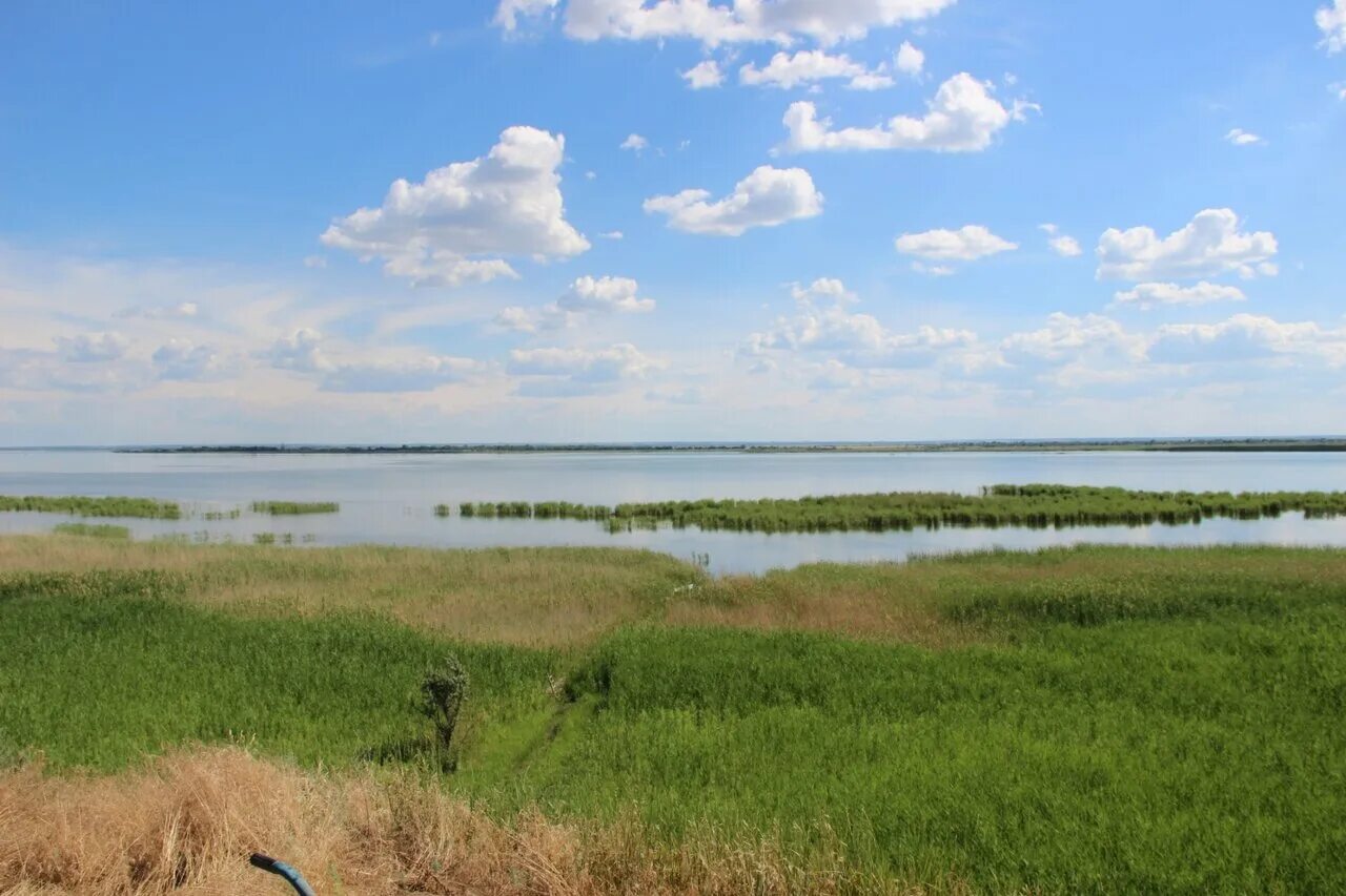 озеро маныч ставропольский край. маныч-гудило. понурский лиман. охотничья база на озере маныч. хутор на маныче.