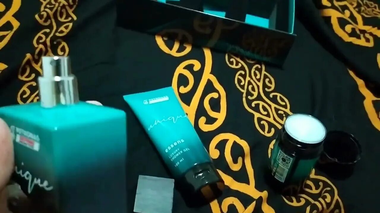 Petronas духи Essence. Набор Петронас Эссенс. Набор Петронас Эссенс эквивалент. Эссенс мужской набор Петронас.