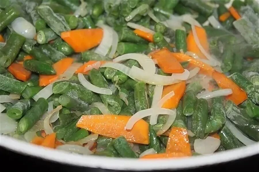 Рагу со стручковой фасолью. Печень со стручковой фасолью. рагу с печенью и стручковой фасолью.