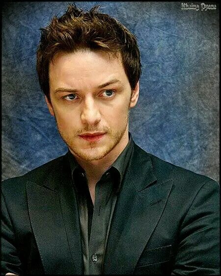 Маковей человек. Жеребцов и макэвой. James mcavoy. Маковей человек. Маковей человек.