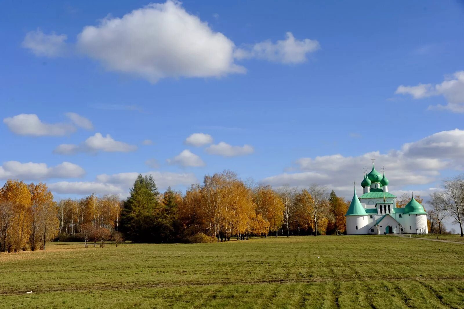 Фото музея куликово поле. Куликово поле музей-заповедник. Музей-заповедник Куликово поле природа. Мемориальный комплекс Куликово поле. Музей-заповедник Куликово пол.