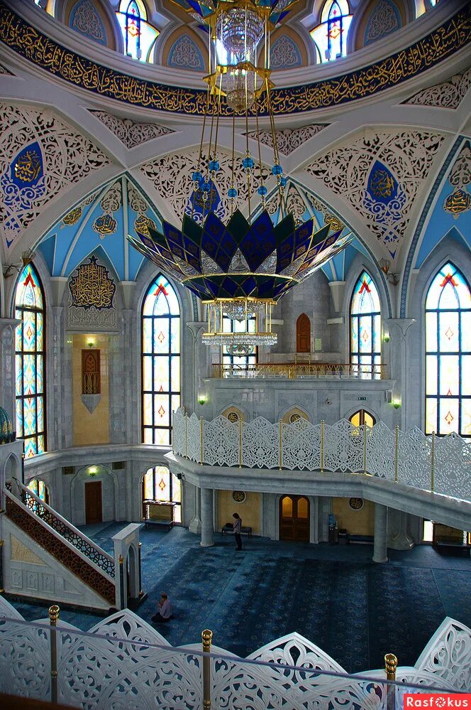 мечеть аль марджани 2023. казанский кремль мечеть кул шариф внутри. смотровая площадка казань кремль. работа в мечетях казани. мечеть рауза.