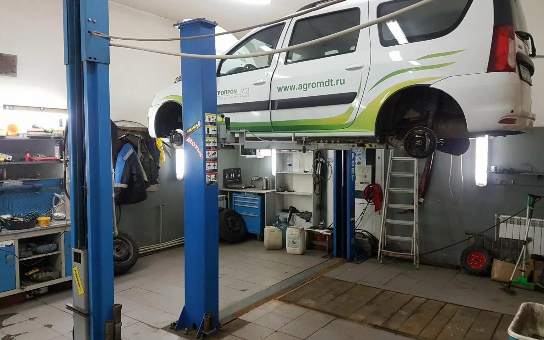 Автосервис хрущева. Автосервис курск. точка автосервис курск. автосервис академия курск. сход развал тюнинг.