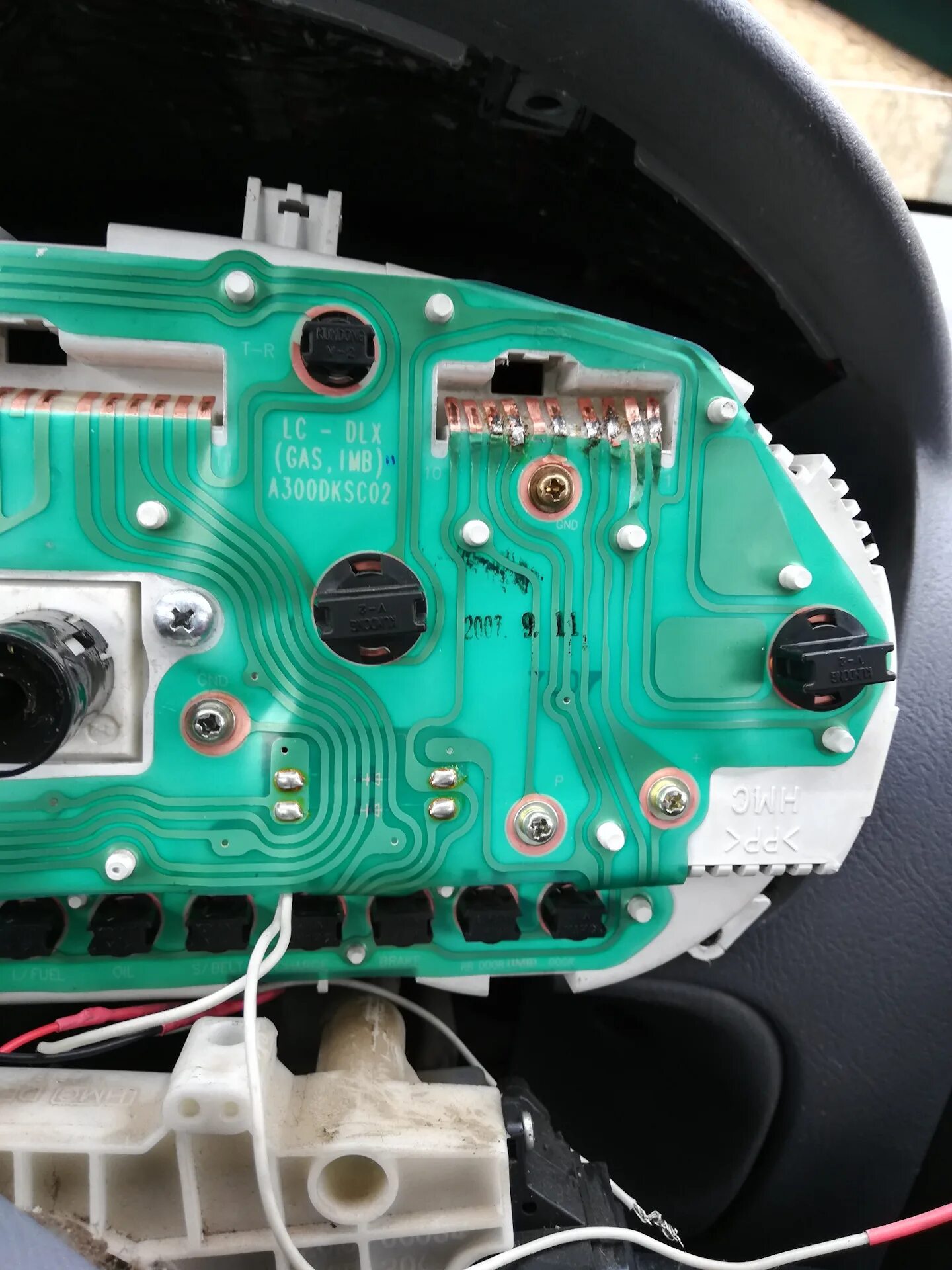 Не работает тахометр на хендай. Приборка акцент плата сзади. Не работает тахометр на хендай. Не работает тахометр на хендай. Не работает тахометр на хендай.