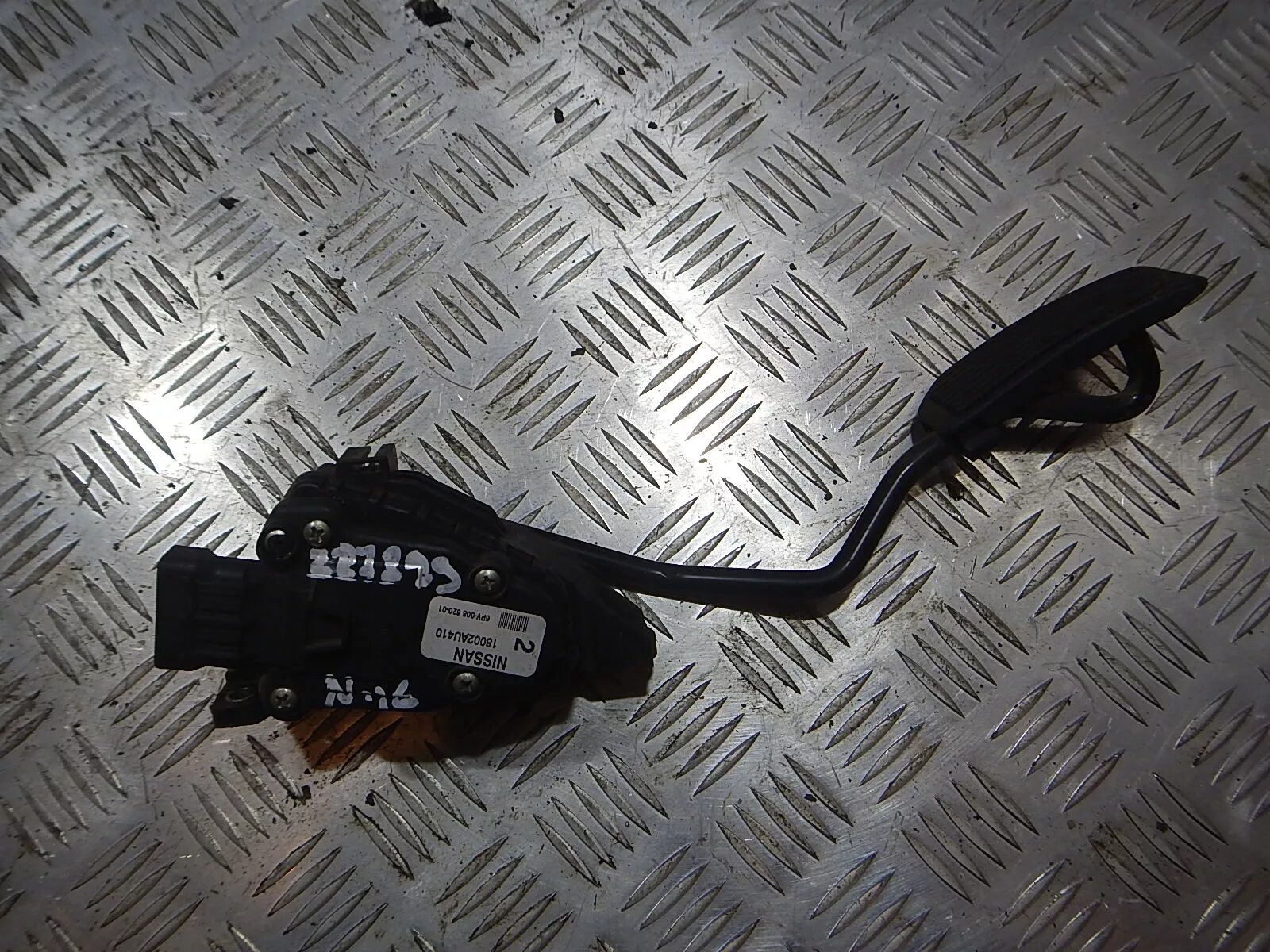Датчик педали ниссан альмера классик. Педаль газа almera n16. ниссан альмера педали. датчик педали газа ниссан к21. almera tino педаль газа.