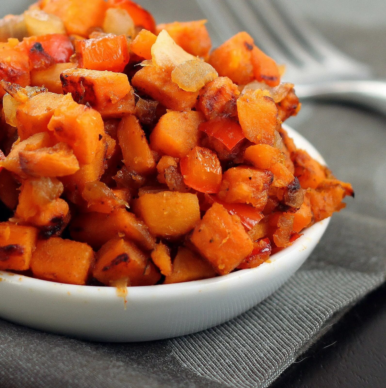 Батат блюда простые. Батат блюда простые. Запеченный батат. Батата мубаттана. Батат мисо.