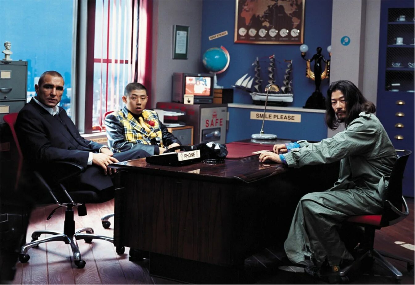 Фильм манеры выживать. Кадры из фильма манера выживать. Survival style 5+. Манеры выживать 5. Гэн сэкигути.