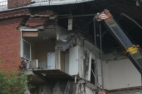 Причины обрушения дома