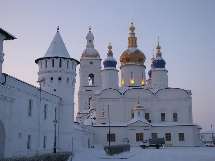 Тобольский кремль тобольск. Тобольск историко архитектурный музей. Город тобольск тобольский кремль. 1 тобольского тюменской. Абалакский свято-знаменский монастырь тобольск.