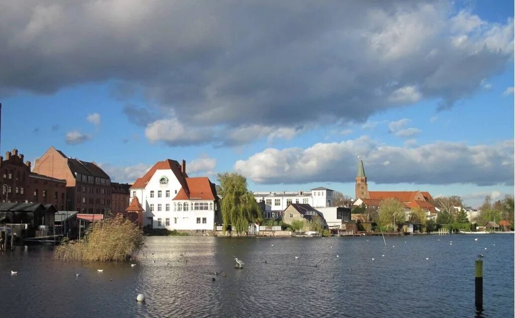 Бранденбург ландшафт. Германия провинция бранденбург. Города земли бранденбург. Бранденбург ан дер хафель. Река хафель.