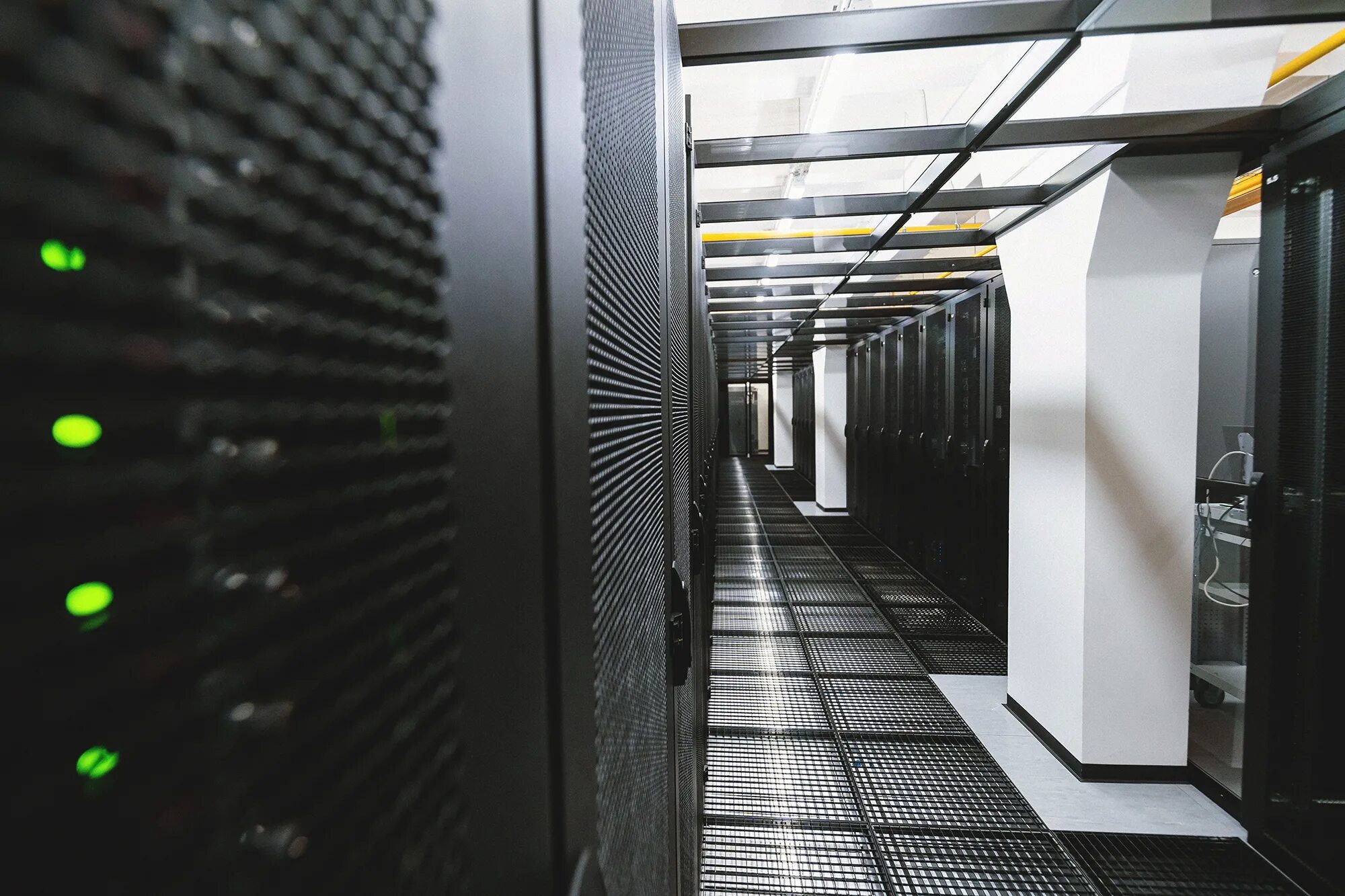 Selectel серверная. Цод бирюлево ixcellerate. Московские дата центры. Цод медведково ростелеком. Дата центр яндекс.