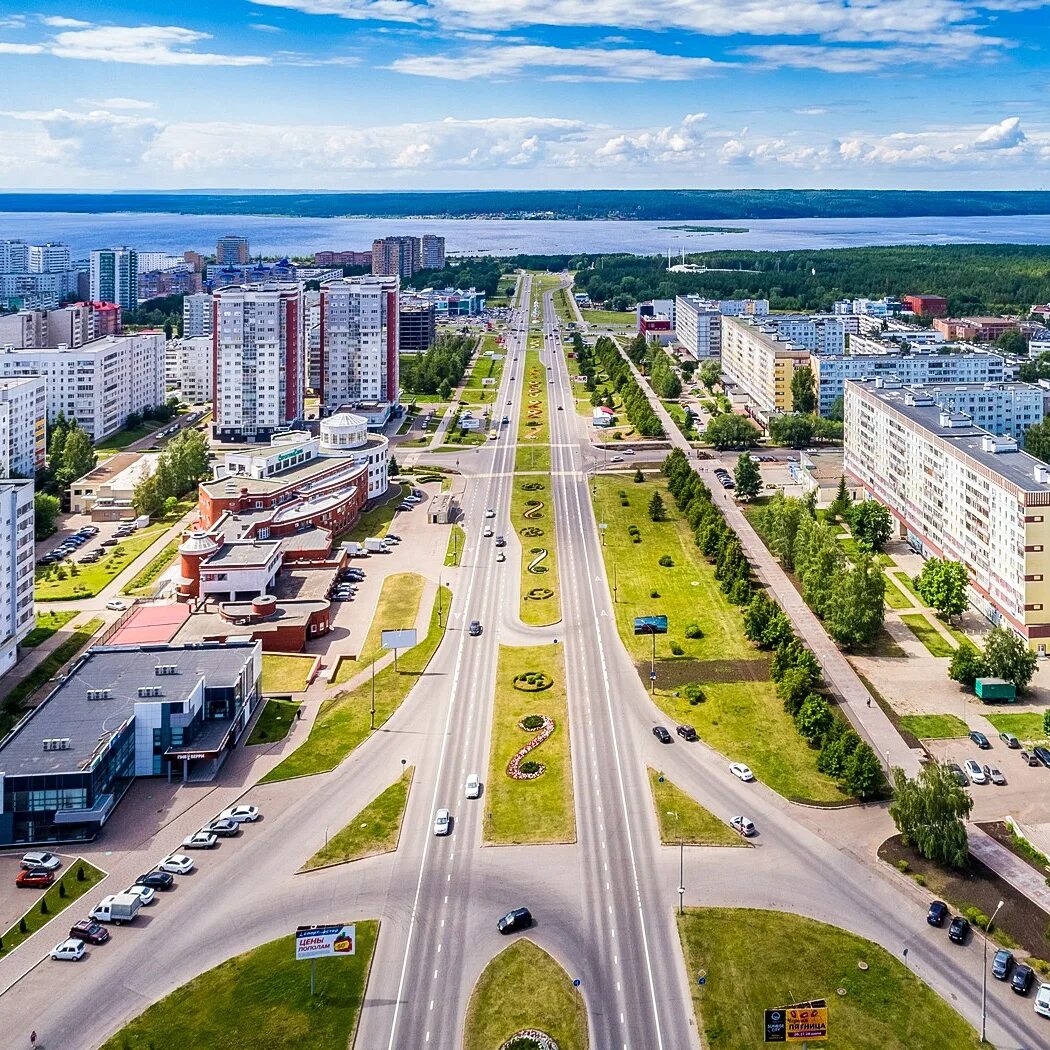 Где делают в набережных челнах. Набережные Челны. Бульвар Энтузиастов Набережные Челны. Набережные Челны центр города. Центральная площадь Набережные Челны.