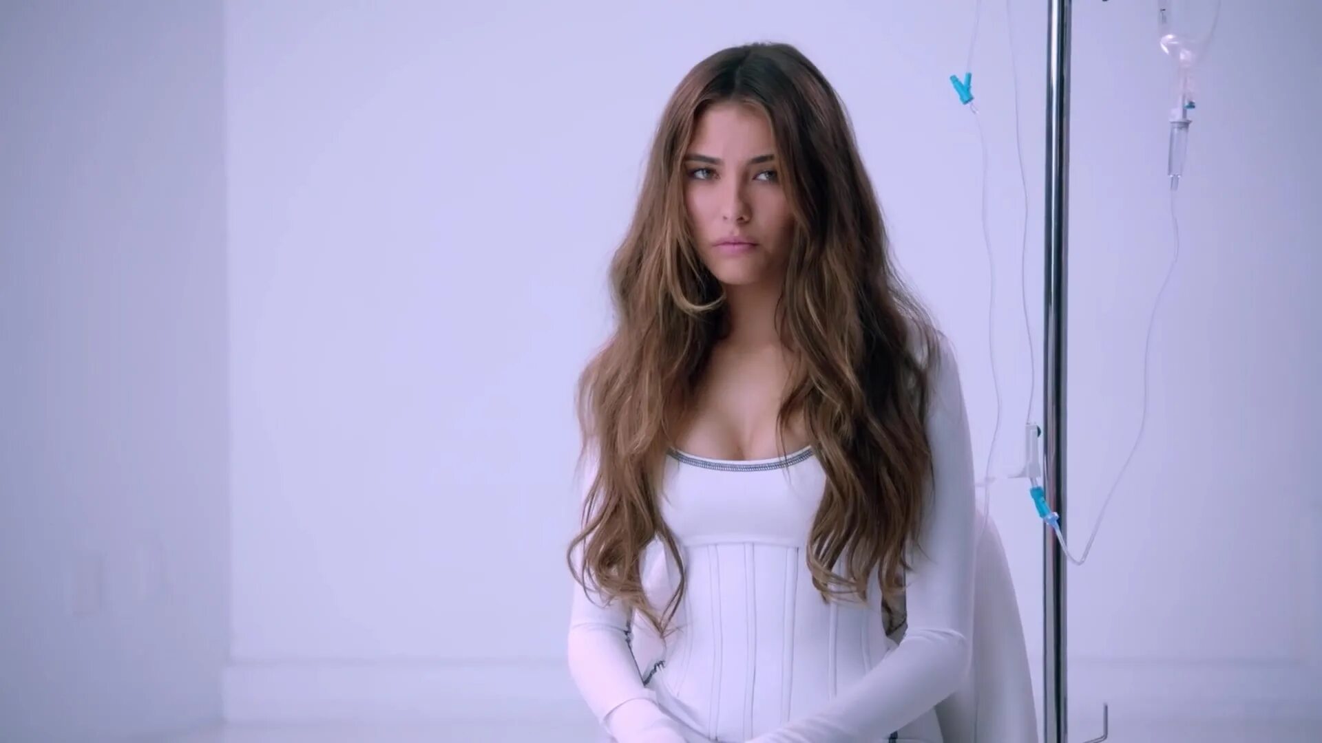 Madison beer перевод песен. Певица madison beer до пластики. Madison beer перевод песен. Певица beer madison. Певица beer madison.
