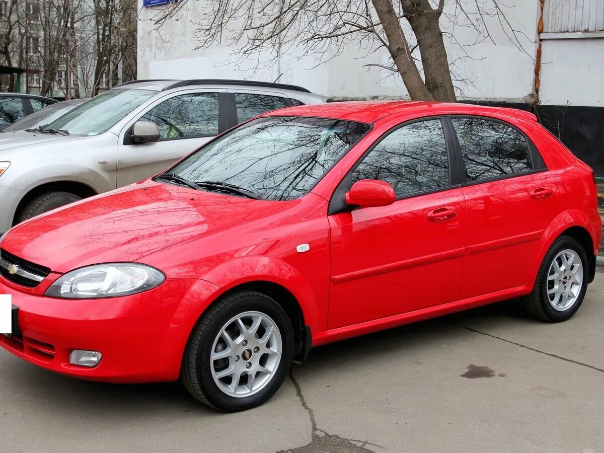 73l super Red Chevrolet Lacetti. Chevrolet Lacetti 2008 красная хэтчбек. Chevrolet Lacetti sedan 73l super Red. 73l super Red Солид. Цвета шевроле лачетти хэтчбек