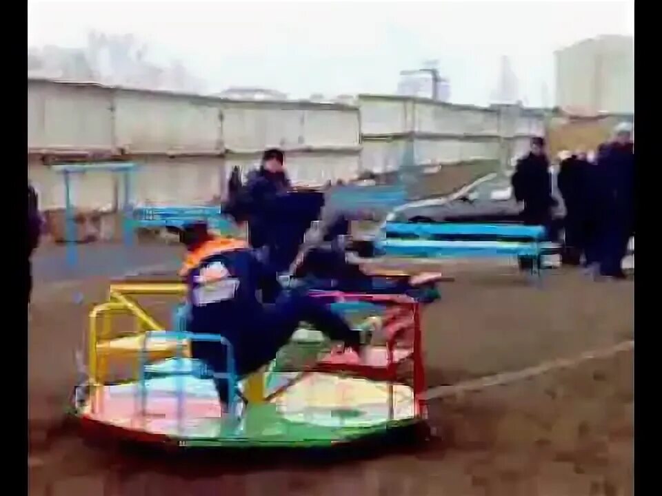 Шутка про карусель. Не садись на карусели. Не садись на карусели. Карусель 2. Не садись на карусели.