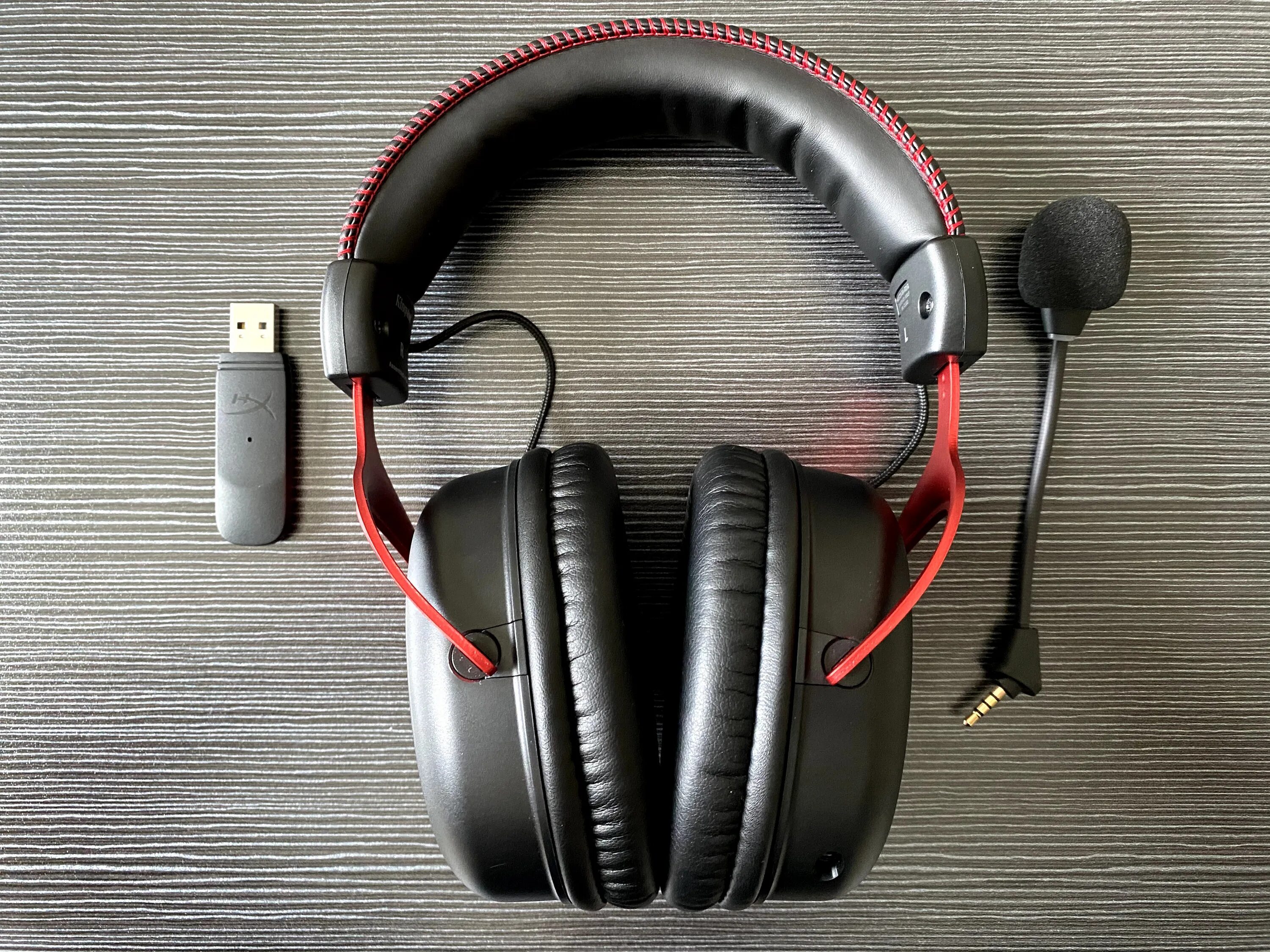 Hyperx ngenuity наушники. Наушники ХАЙПЕР Икс Клауд 2. HYPERX cloud Wireless. HYPERX cloud 2 2022. HYPERX cloud 2 Silver.