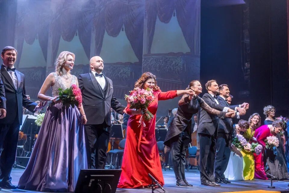 Аида елена стихина мариинский театр. Мариинский театр сцена. Оперные премии. Онегинская премия. Церемония награждения.