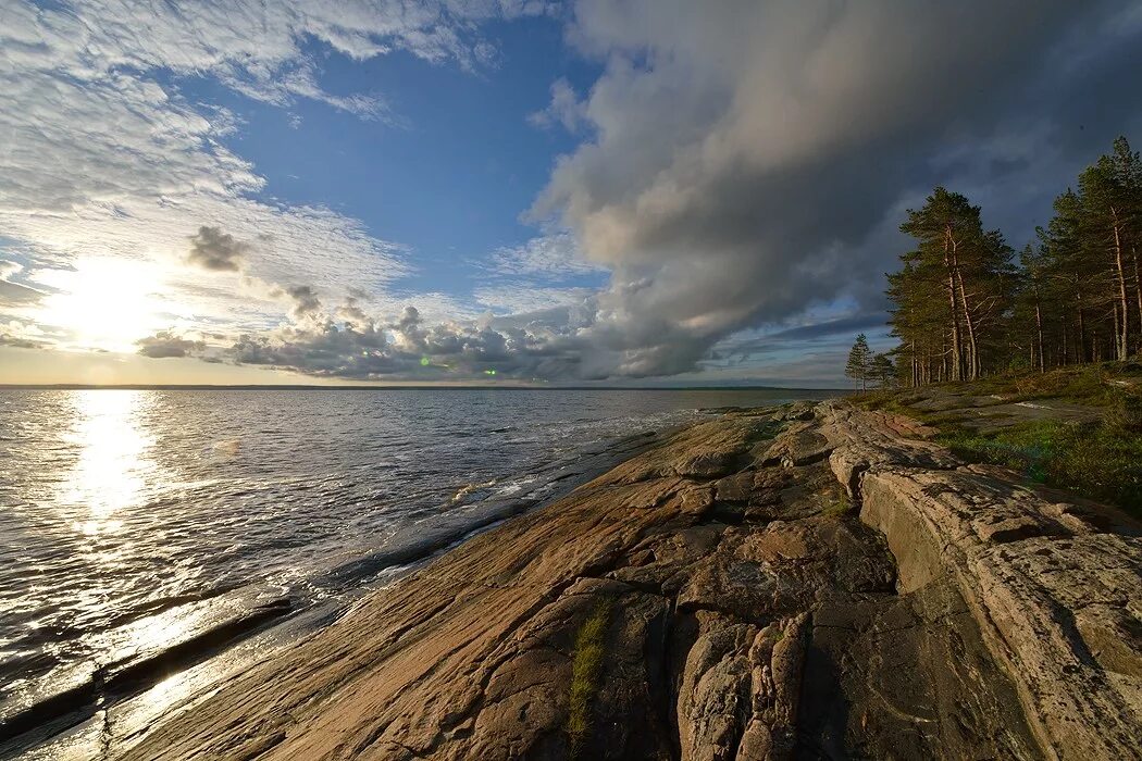 Онежское озеро г. Онега город у белого моря. Белое море Онега. Онега Архангельск белое море кий остров. Онега Архангельская область море.