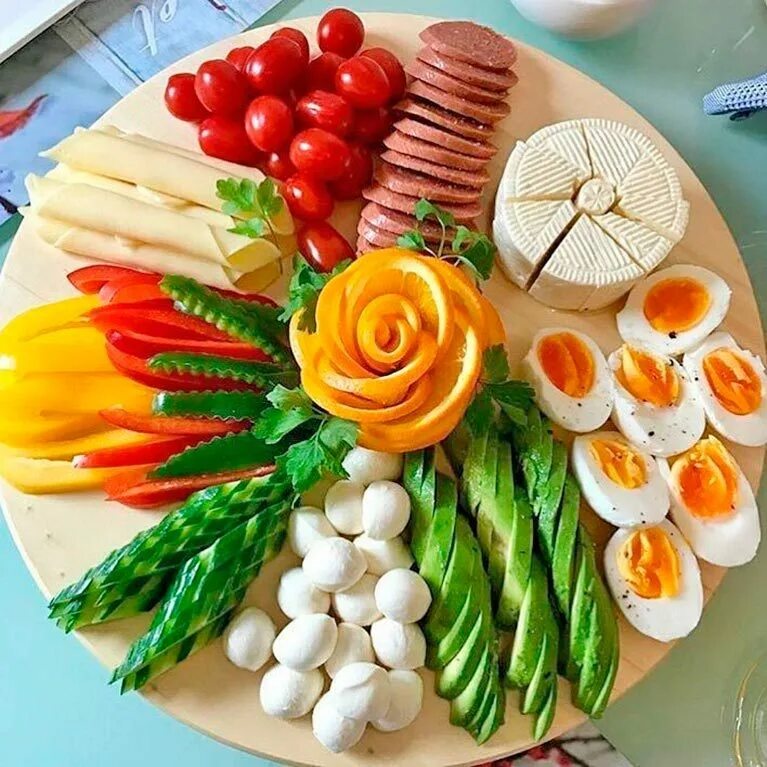 простое оригинальное блюдо. простое оригинальное блюдо. салаты для праздничного стола. закуски грибочки с помидорами черри. черри фаршированные креветками.