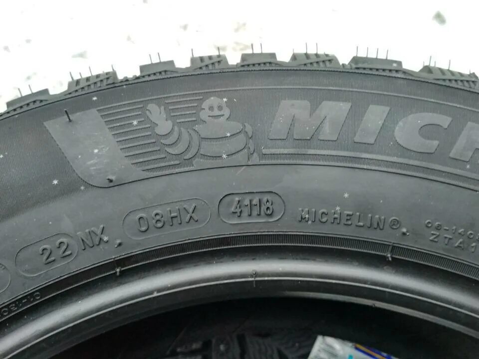 Шины Мишлен Дата изготовления шин. Дата производства шины Michelin. Дата выпуска на шинах Мишлен. Шины Дата производства michelin08xx. Где на шинах указан год выпуска фото