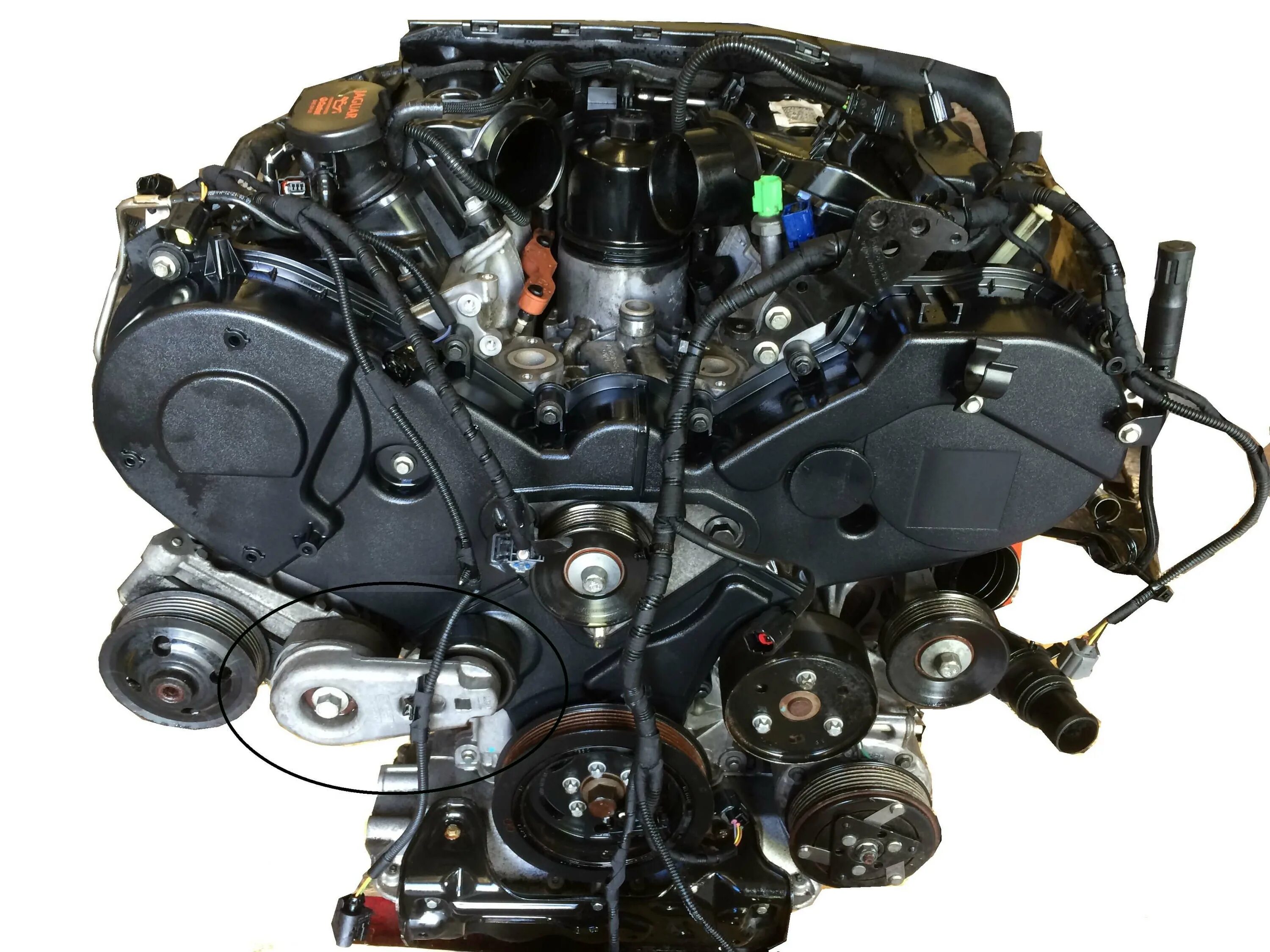 Двигатель Рендж Ровер спорт 3.0 дизель. Мотор ленд Ровер Дискавери 2.7. Land Rover Discovery 4 3.0 дизель двигатель. Двигатель Дискавери 3 2.7.