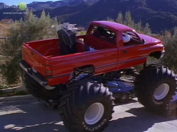 А 4 2 няньки. Dodge ram bigfoot. dodge ram бигфут. няньки 1994 бигфут. dodge ram 4 4 bigfoot.