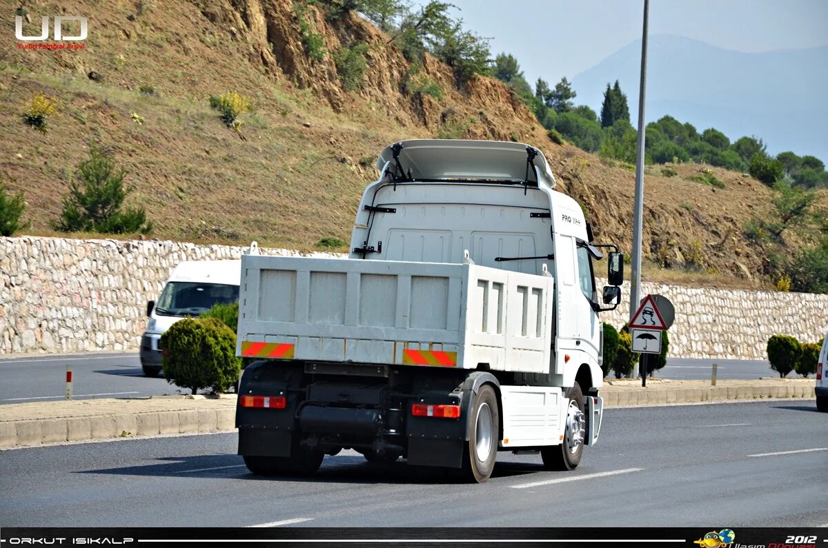 P bmc. Bmc fatih тягач 1997. n5a bmc. седельный тягач bmc professional-935. американский bmc.