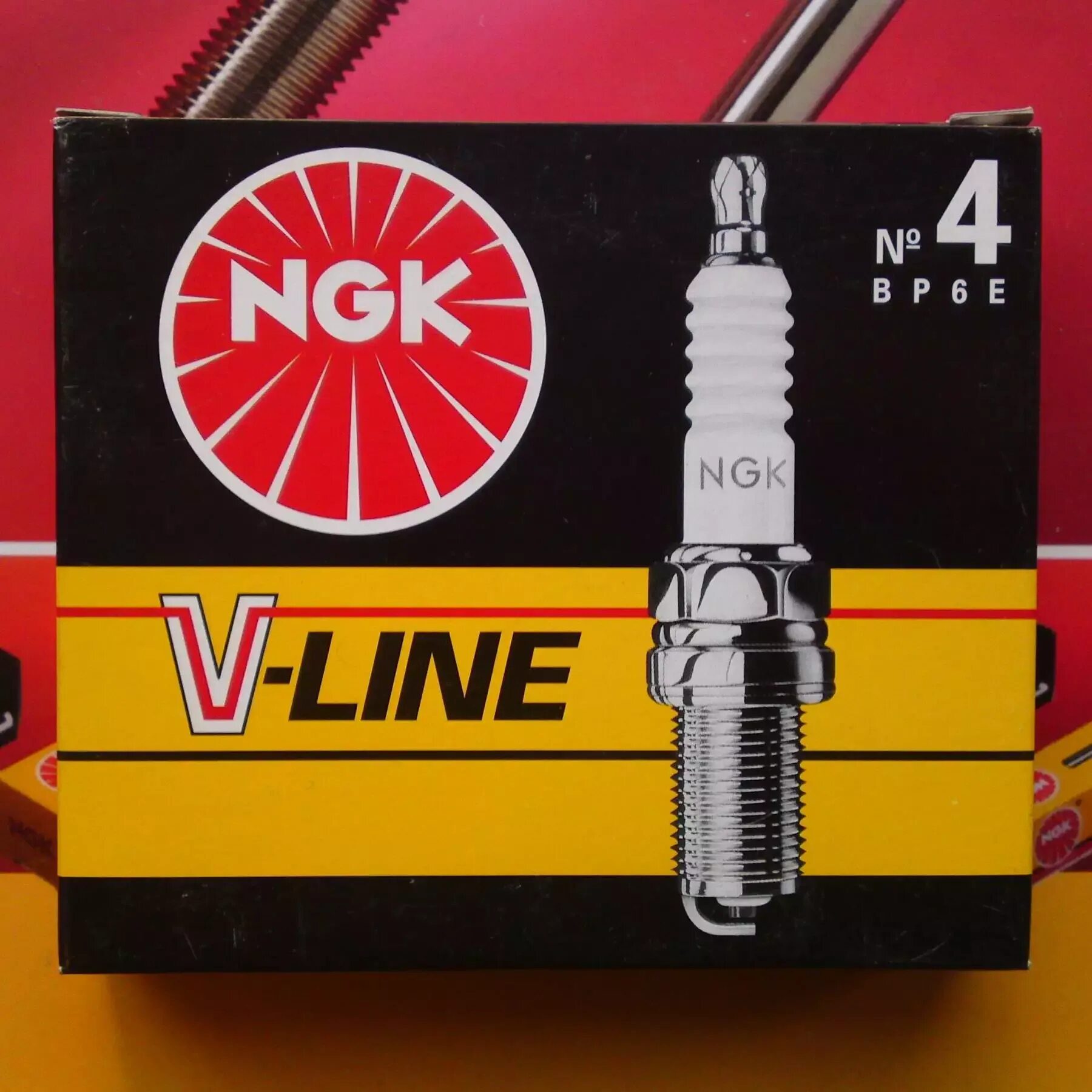 Свечи ngk line. NGK №4 bp6e. NGK bp6ef v-line 05. Свеча зажигания bp6ef v-line 5 NGK 6466. Свечи НЖК V line 5.