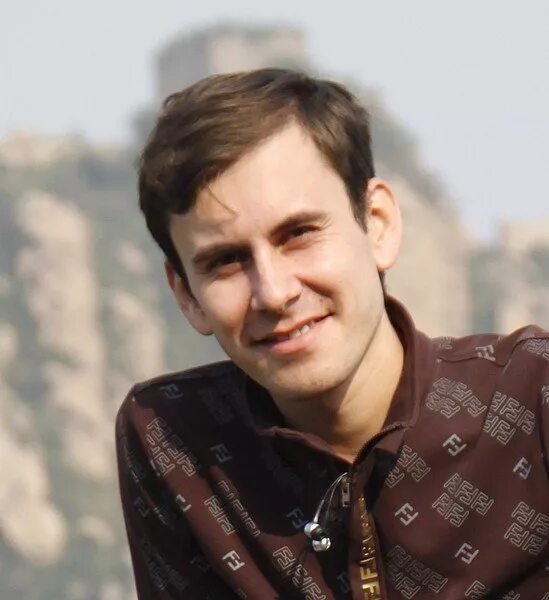 Трой сиван джейкоб биксенмэн. Simple guy. Simple guys оригинал. Tahmoh penikett. Моделью джейкобом биксенманом.