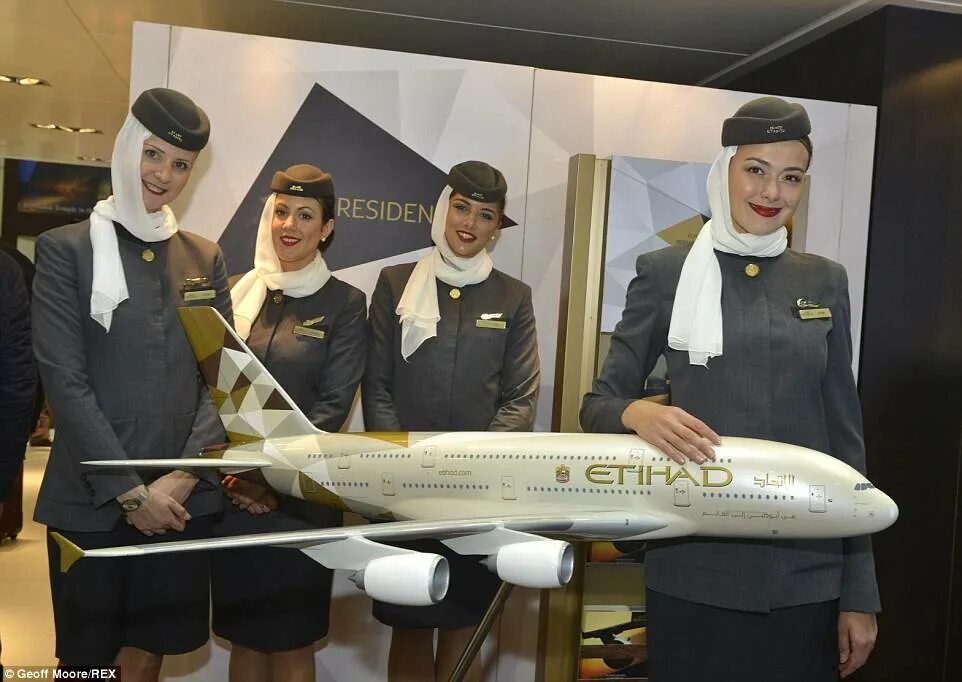 Арабские авиалинии Etihad. Etihad Airways Стюарт. Etihad Airways авиакомпании ОАЭ. Etihad Airways самолеты. Сайт авиакомпании этихад