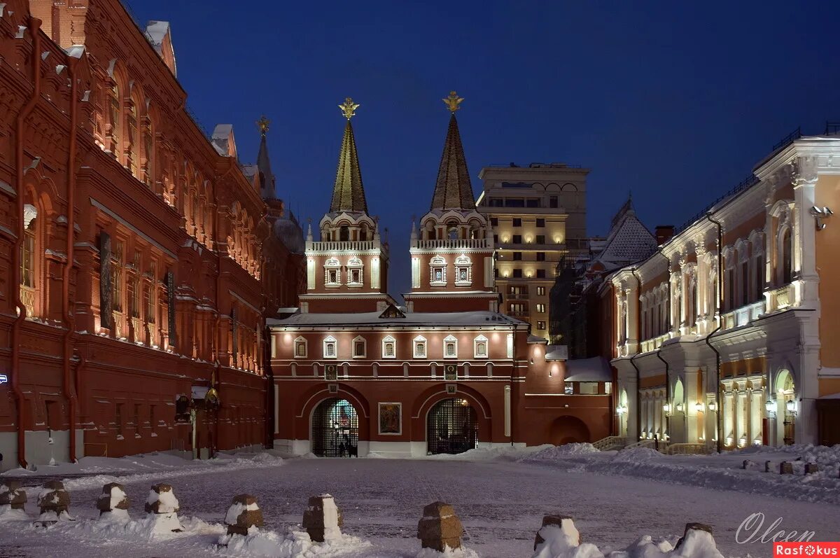Воскресенские ворота на красной площади. Площадь воскресенские ворота. Воскресенские ворота кремля. Воскресенские ворота на красной площади. Часовня иверской иконы на красной площади.