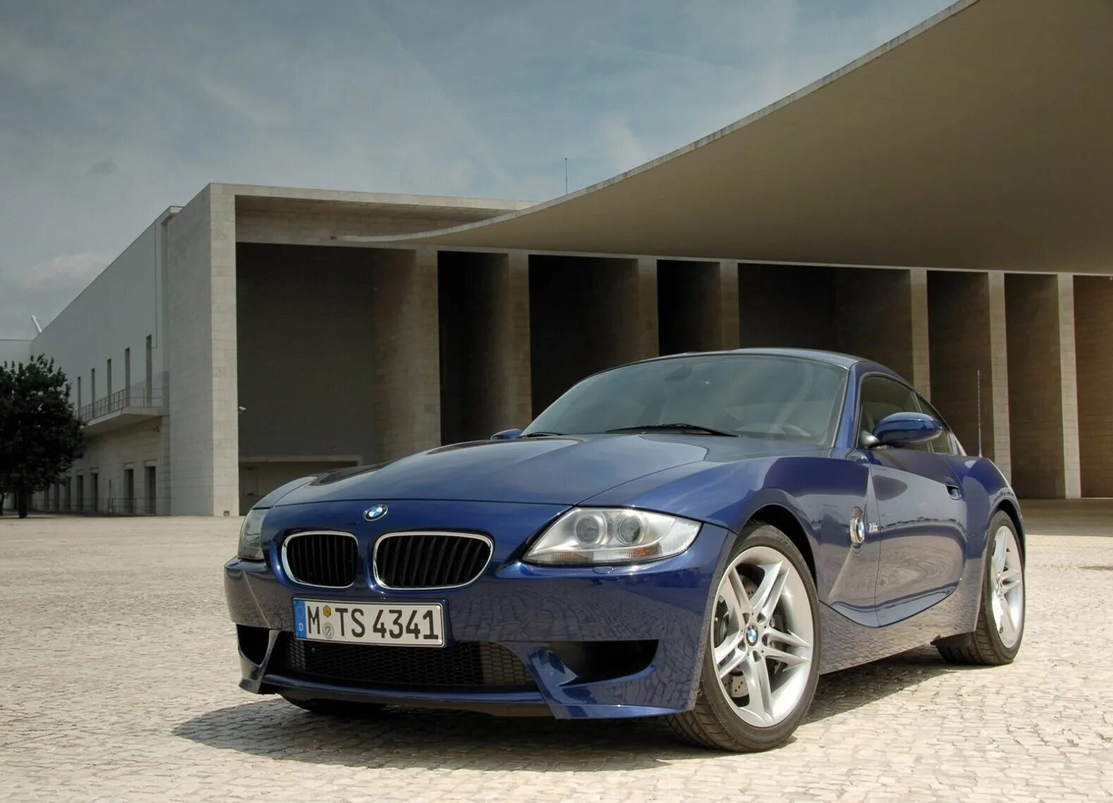 Bmw m coupe. BMW z4 m 2006. BMW z4 Coupe. БМВ z4 купе. BMW z4 Coupe 2006.