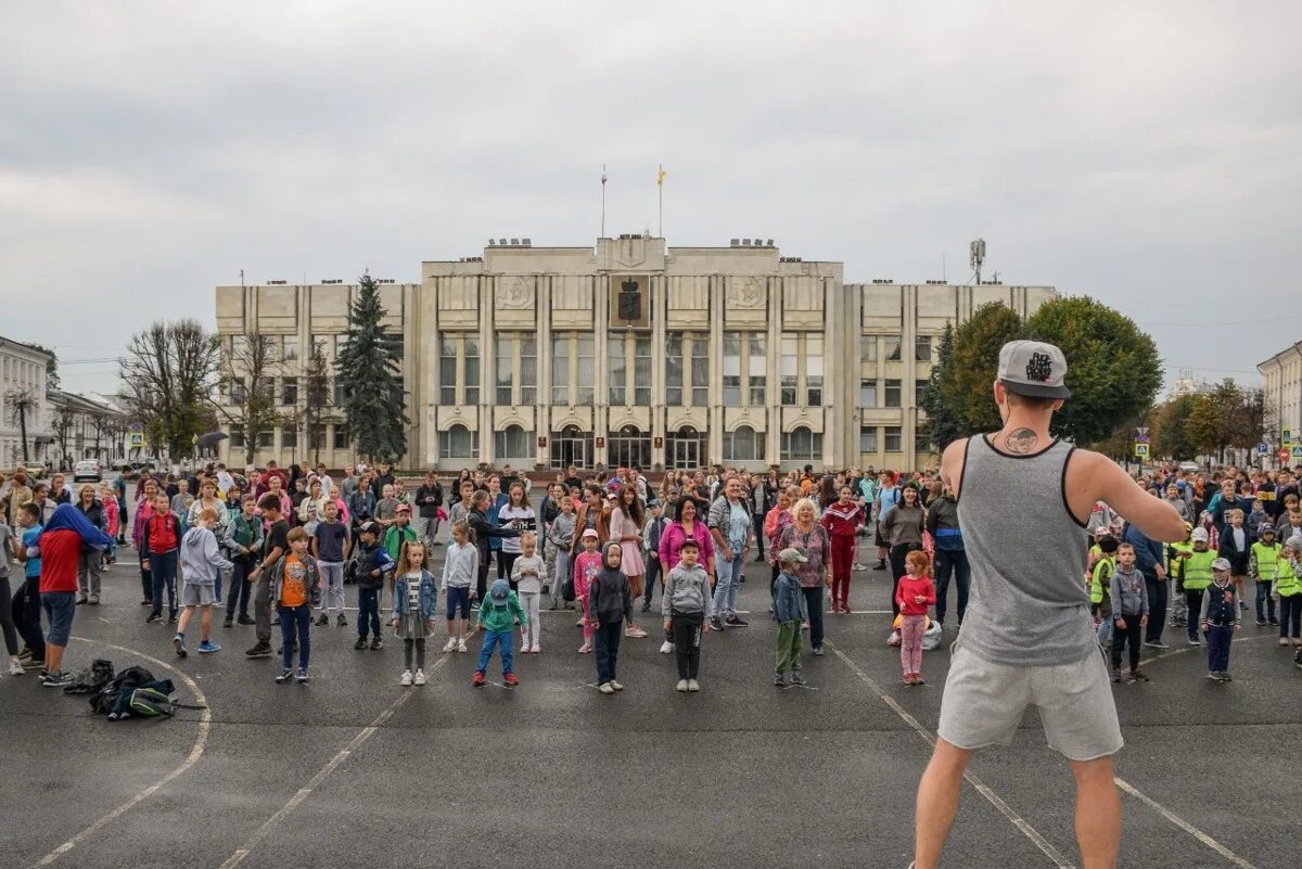 Мероприятия в ярославле сегодня. Ярославль люди. Жители Ярославля. Ярославль население. Ярославль спорт.