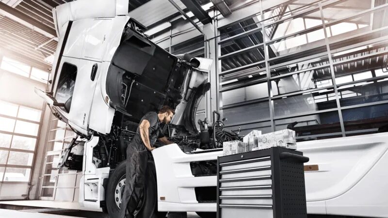 Мерседес трак сервис. Mercedes benz truck service. Грузовой сервис мерседес. Сервис для фур. Дилерский центр грузовики мерседес казань.