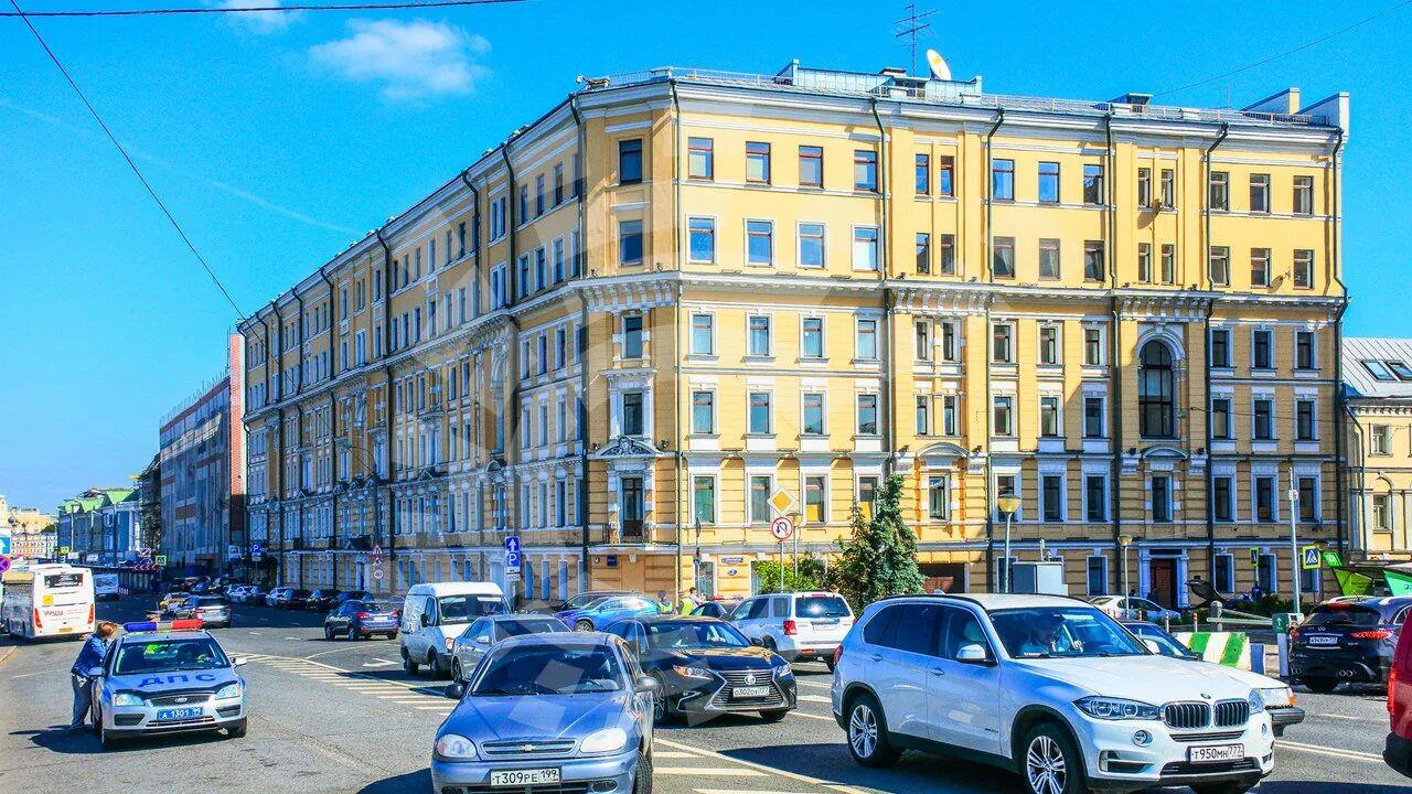 Кадашевская 6 1 2 стр 1. 6/1/2с1. Кадашёвская наб. Кадашевская 6 1 2 стр 1. Кадашевская набережная 6.