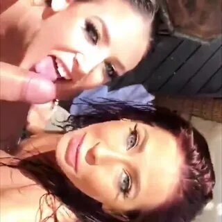 Angela white & madison ivy mengisap ayam di belakang layar.