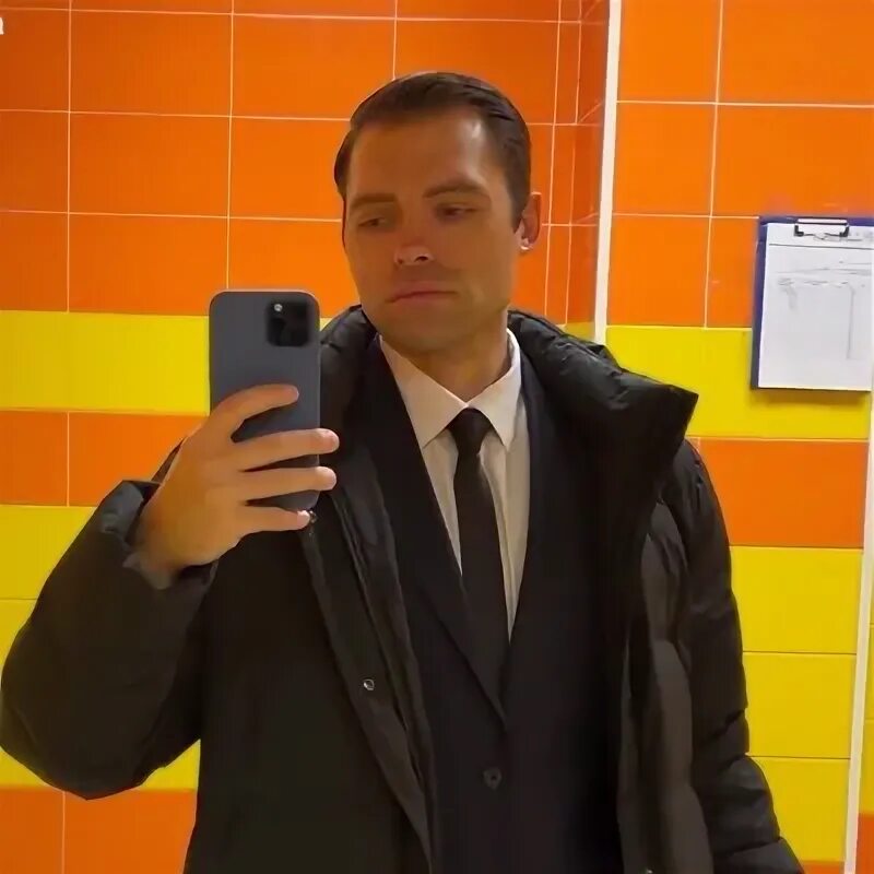 Pre fall 2020 collection channel. Фил данстер фильмы. Фил данстер и джулиан моррис. Нау фил. Нау фил.